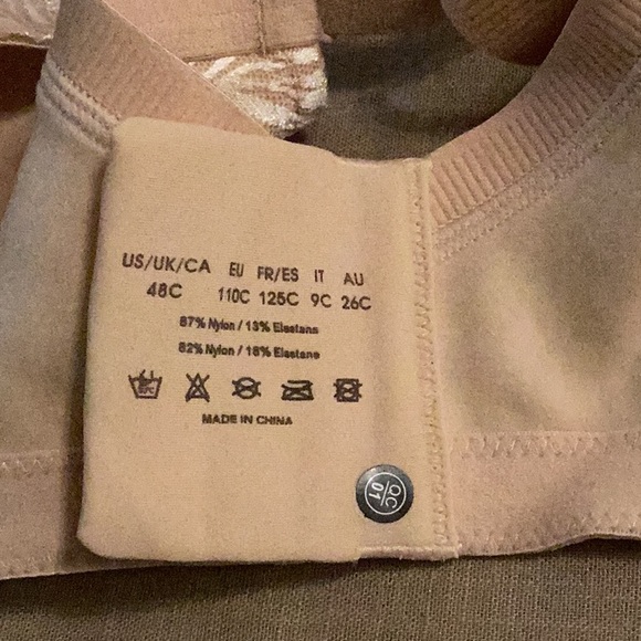 NWOT bra - Picture 5 of 5